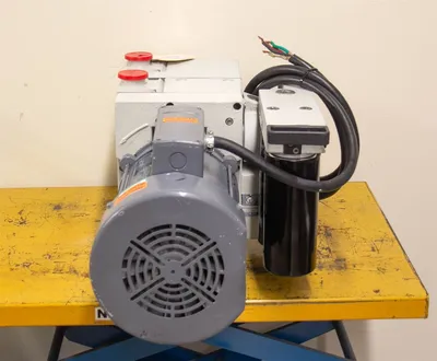 USED Leybold D40BCS CFS 40/60