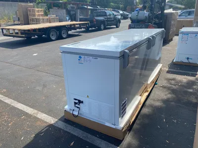 171-0403 98" Solid Top Self Contained Chest Freezer