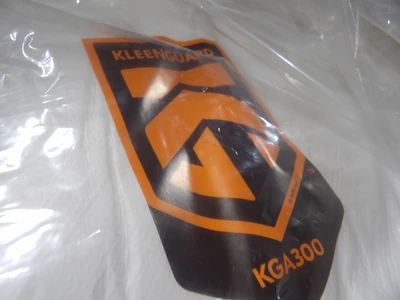 Used _UNKNOWN_ _UNKNOWN_ Apparel, Gloves, Lab Coats Michigan US | Miedema Asset Management Group #1320203
