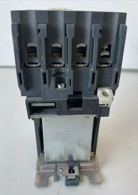 NEW SCHNEIDER TELEMECANIQUE LP1-D40004