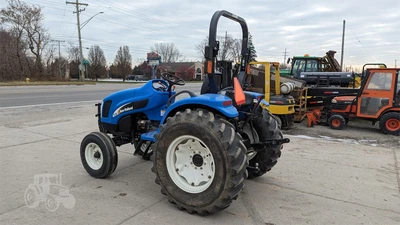 USED 2005 NEW HOLLAND TC35A