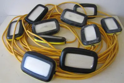 Southwire 100 ft LED String Light 14/3 SJTW Indoor & Outdoor 120V 10 Lights