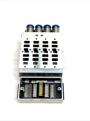 USED FESTO SUB-BASE MANIFOLD 4-STATION PNEUMATIC MOUNT 8074666