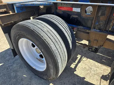 USED 1994 OLIVER 1655