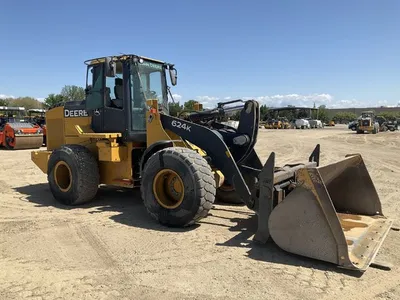 2015 John Deere 624KII