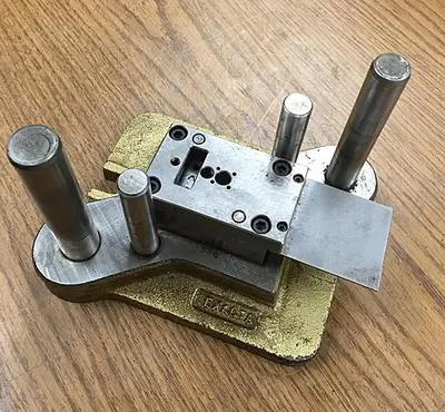 1988-390 Stamping Tool & Die Set to Make a Triple Slim Cap