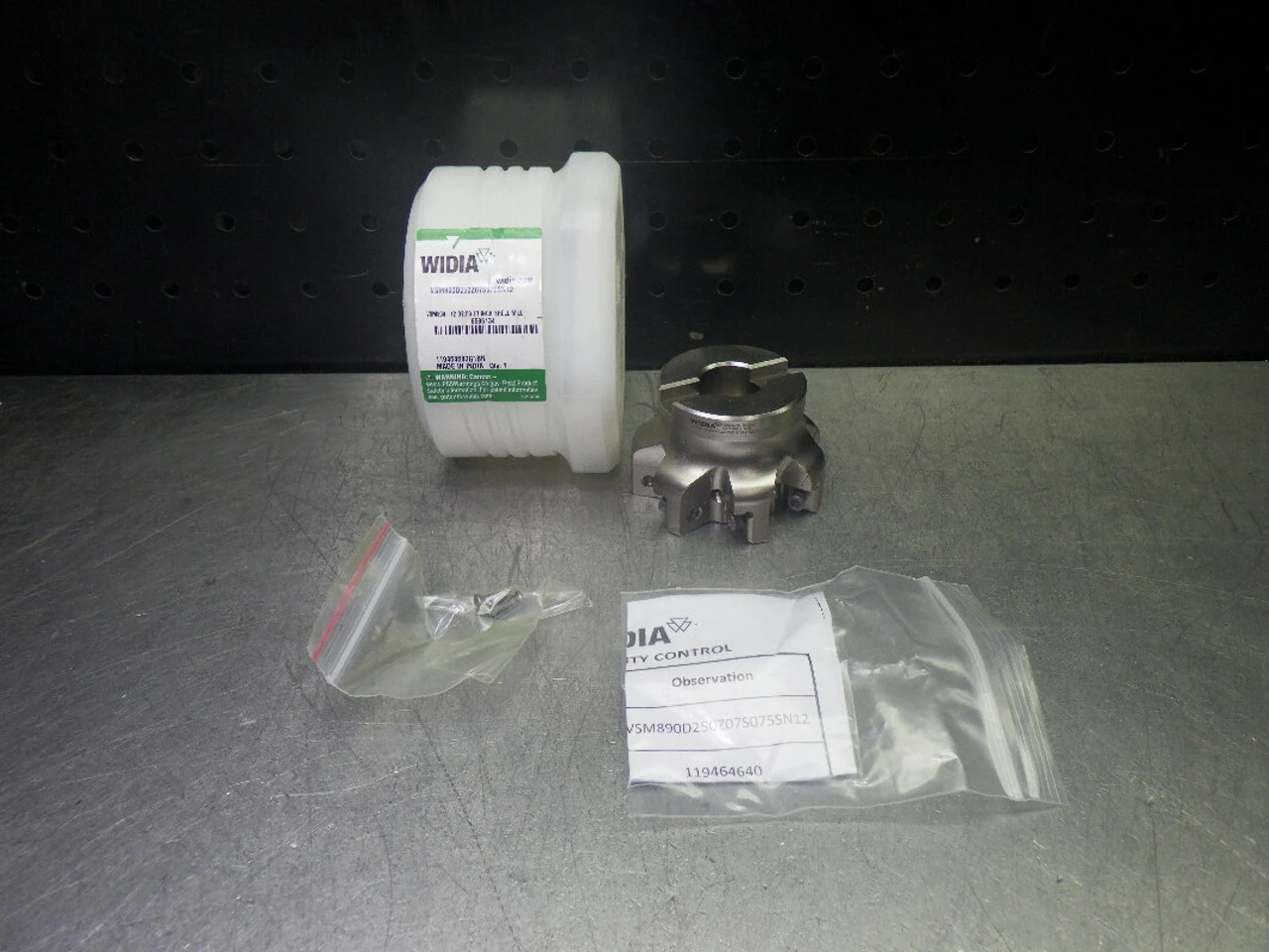 Widia 2.5" Coolant Thru Indexable Facemill 3/4" Arbor VSM890D250Z07S075SN12 (LOC877)