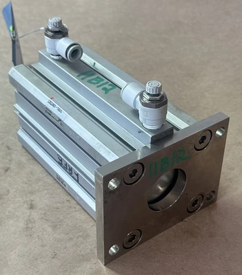 USED SMC CDQ2G63-100DC-F9BL
