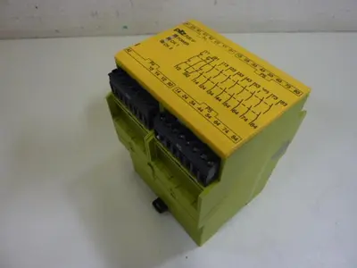 USED PILZ PZE9P24VACDC8N/O1N/C