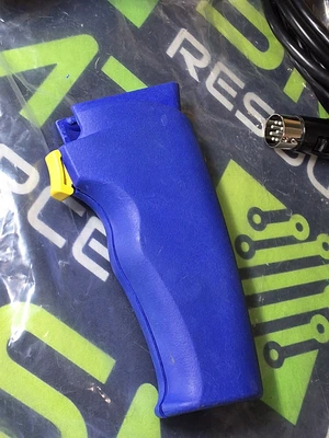 HAKKO FM2024-42 DESOLDERING HANDPIECE WITH ACCESSORIES FM-2024 - BRAND NEW