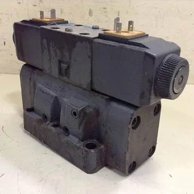 USED VICKERS DG4V-3-6C-M-U-HL7-60-B13