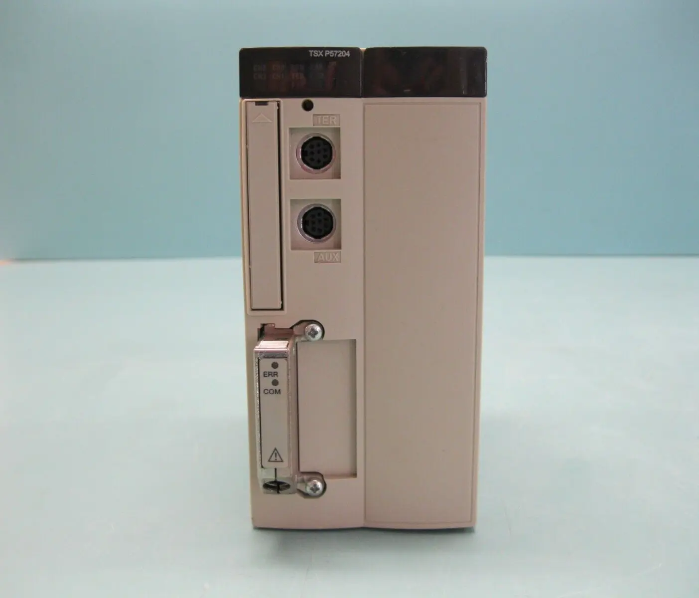 USED Schneider Electric P57204M
