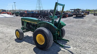 USED 1984 JOHN DEERE 850