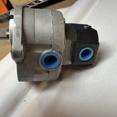 New | in-Stock DANFOSS 40137-49664 Hydraulic Pumps Ohio US | Surplus Asset Holdings #1247694
