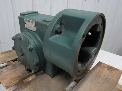 Reliance Electric 180WM28F Single Reduction Right Angle Gear Reducer 25:1 Ratio
