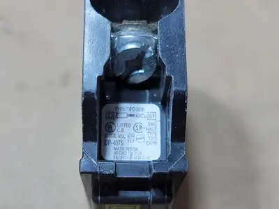 Used SQUARE D QOB115 Switchgears British Columbia CA | Lenmark #1438655