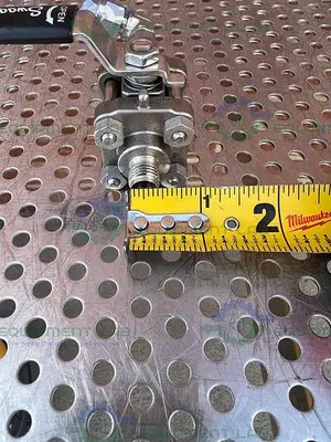 USED SWAGELOK SS-62TS4 STAINLESS STEEL BALL VALVE 1/4" THREADED FITTING, 2200 PSIG