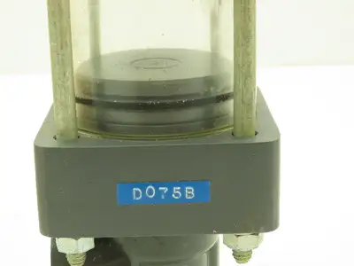 Plast-o-matic D075B 3/4" Shutoff Valve Double Action Pneumatic Controlled