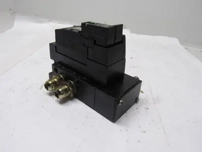Rexroth Mecman 262-170-101-0 Pneumatic Valve W/262-108-110-0  Base 24VDC Coil