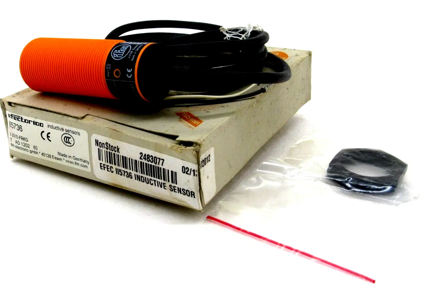 NEW IFM EFECTOR II-2015-FRKG INDUCTIVE SENSOR II5736 II2015FRKG