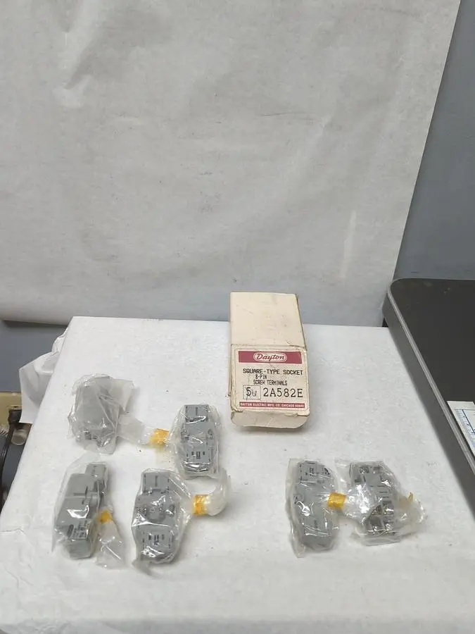 New | in-Stock DAYTON 2A582E Miscellaneous Equipment (Electrical & Power) | Surplus Asset Holdings #1197209