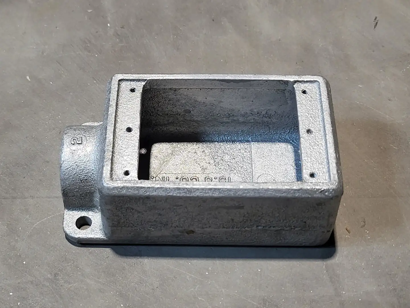 New | in-Stock CROUSE-HINDS FS1 Misc Electrical & Power Parts British Columbia CA | Lenmark #246820