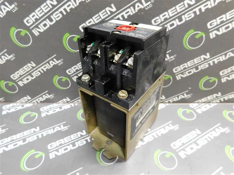 Allen Bradley 700DC-P200Z06 DC Control Relay Series A 115-125VDC Coil Used