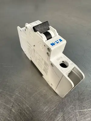 Eaton FAZ-D2/1-NA-SP IEC Miniature Circuit Breaker 2A D 1P 277V (7.3.4)