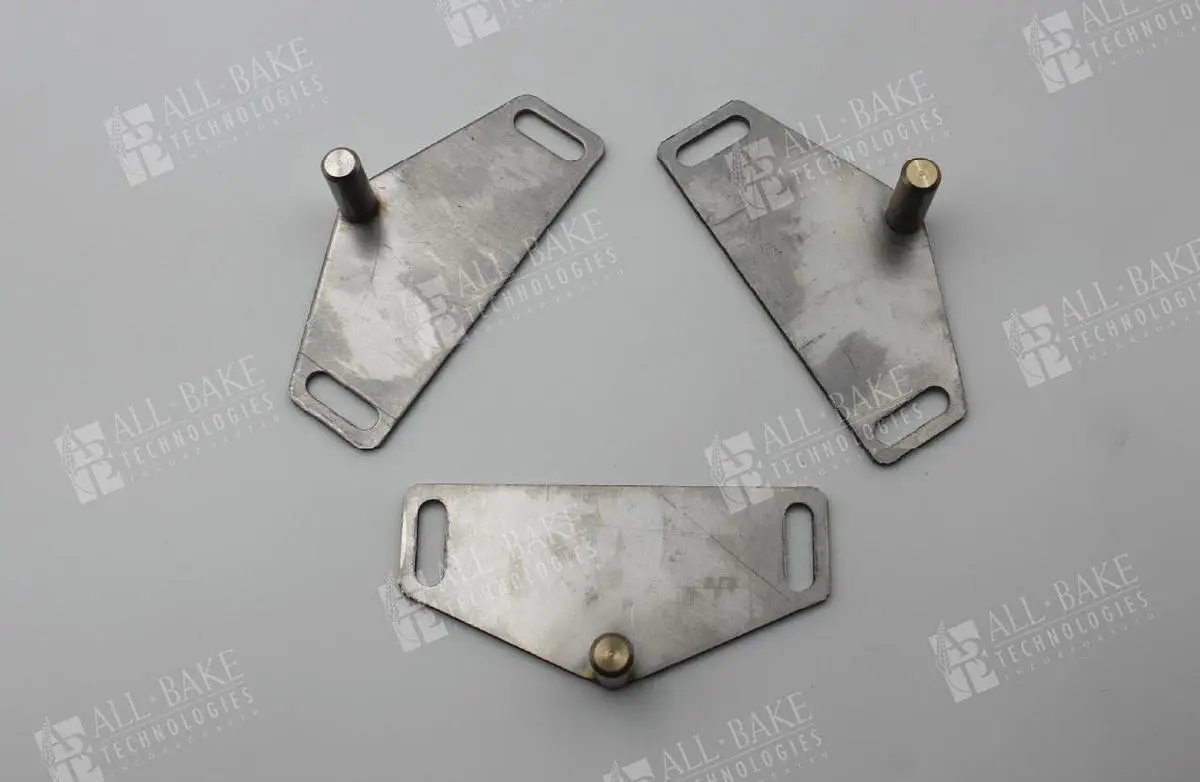 Locking Bracket Assembly ONE39 Door Glass - RV41423890