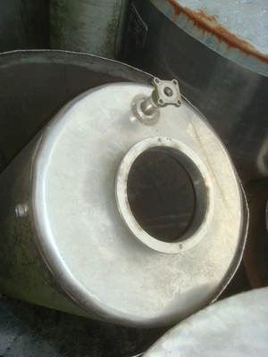 200 L S/S Enclosed Tank