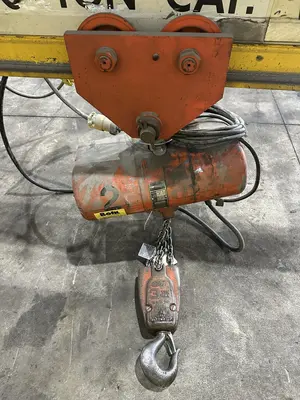 3 TON X 20' CLEVELAND TRAMRAIL UNDERSLUNG BRIDGE & 3-TON CM LODESTAR HOIST: STOCK #23054