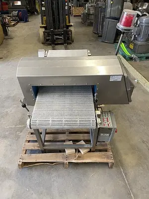 USED LOMA SYSTEMS METAL DETECTOR IQ3
