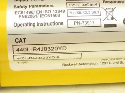 440L-P4J0320YD Guardshield Safety Light Curtain Transmitter/Receiver Set