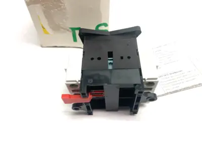 USED SCHNEIDER ELECTRIC TESYS VARIO EMERGENCY DISCONNECT SWITCH MISSING HANDLE