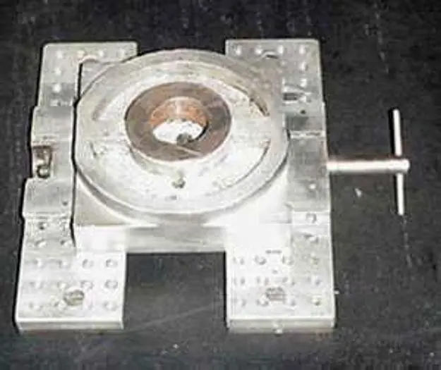 1906 7¾ Centering Vise for Engine Turning Machine