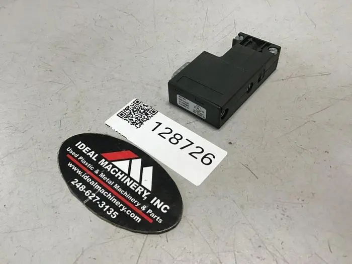 Used SIEMENS 6ES7 972-0BA12-0XA0 Misc Fasteners Michigan US | Ideal Machinery #583404