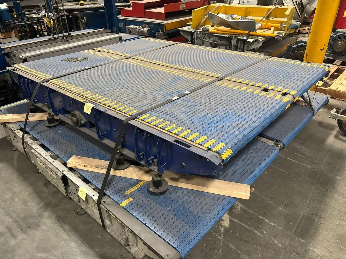 5 pieces of blue mesh top power conveyor in like new condition