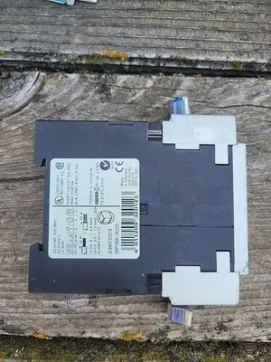 USED SIEMENS 3RP1555-1AQ30