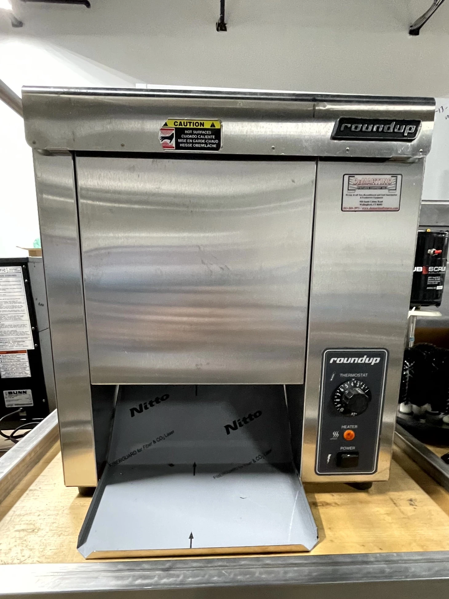 72-0430 Antunes Roundup VCT-1000CV Vertical Contact Toaster