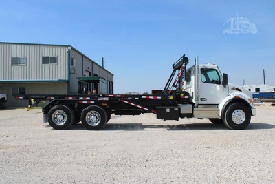 New | in-Stock 2027 PETERBILT 548 Rolloff Trucks Texas US | Roll Off Truck World #1492015