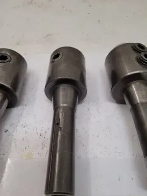 USED SHARS TOOL R8 TOOL HOLDER