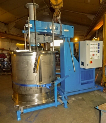 R&B Combination Scraped Arm Stirrer & Turbine/Sawtooth Mixer 1.1 & 15Kw