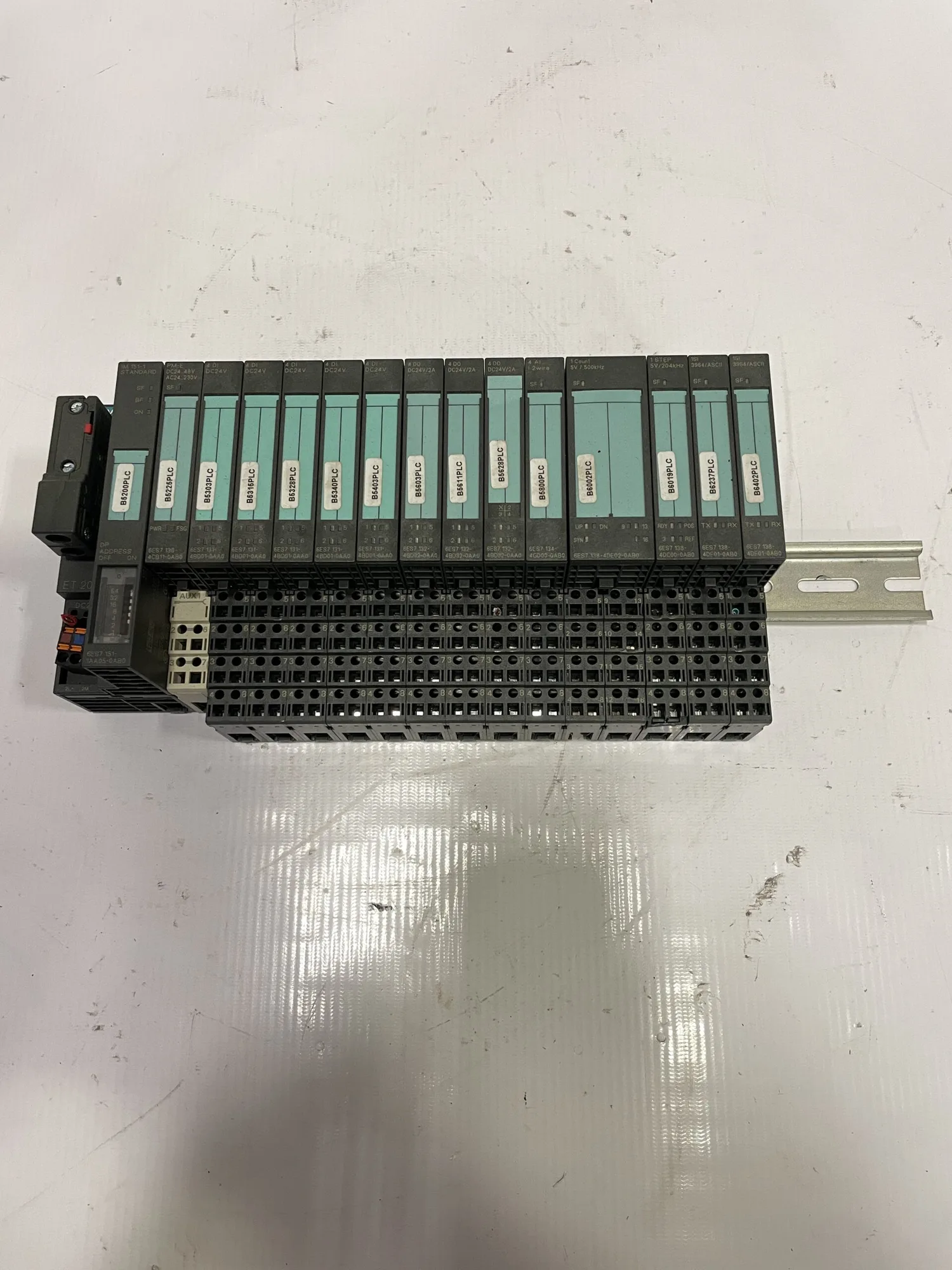 Siemens Simatic PROFIBUS DP 6ES7 151-1AA05-0AB0 Interface Module w/ 14 Modules