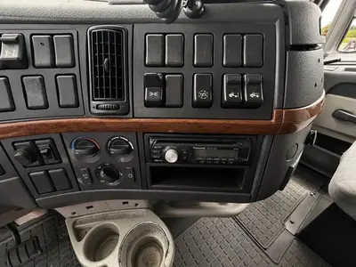 Used 2011 VOLVO VNL Conventional trucks Ohio US | Proxy Equipment #1426039
