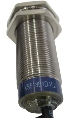 NEW TELEMECANIQUE XS518B1DAL2 PROXIMITY SWITCH
