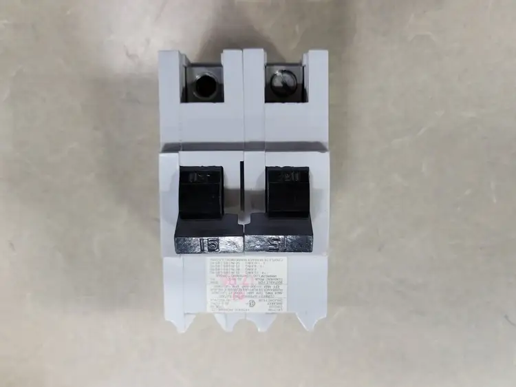 Used FEDERAL PIONEER NB215 Switchgears British Columbia CA | Lenmark #242382