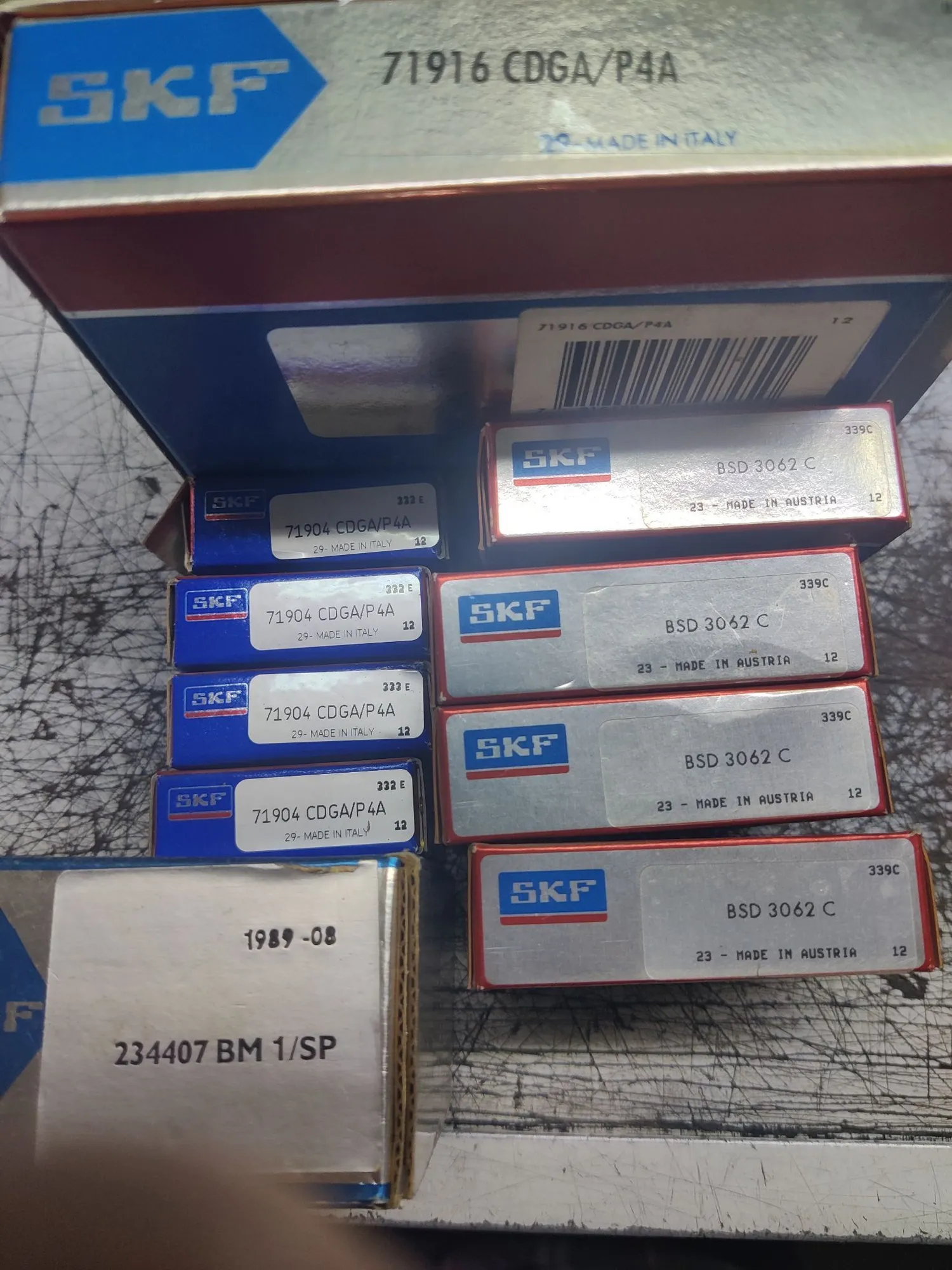 USED S.K.F SKF - Super-precision   angular contact bearing