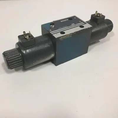 USED BOSCH 0 810 001 731
