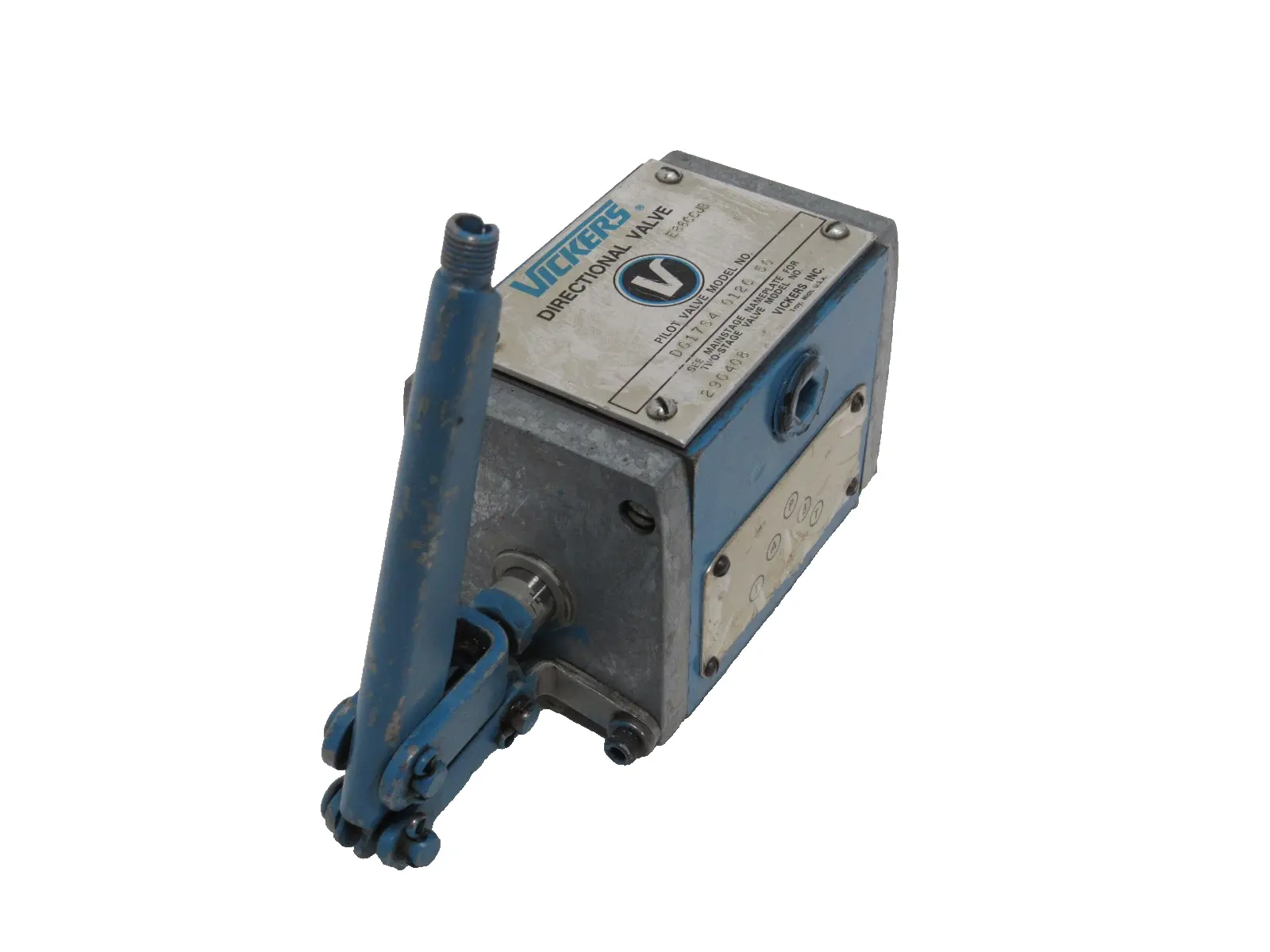 NEW VICKERS DG17S4-012C-50 VALVE 290408 DG17S4012C50