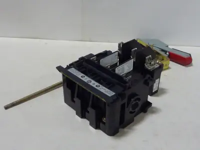 USED ALLEN BRADLEY 1494V-DS30 SER A